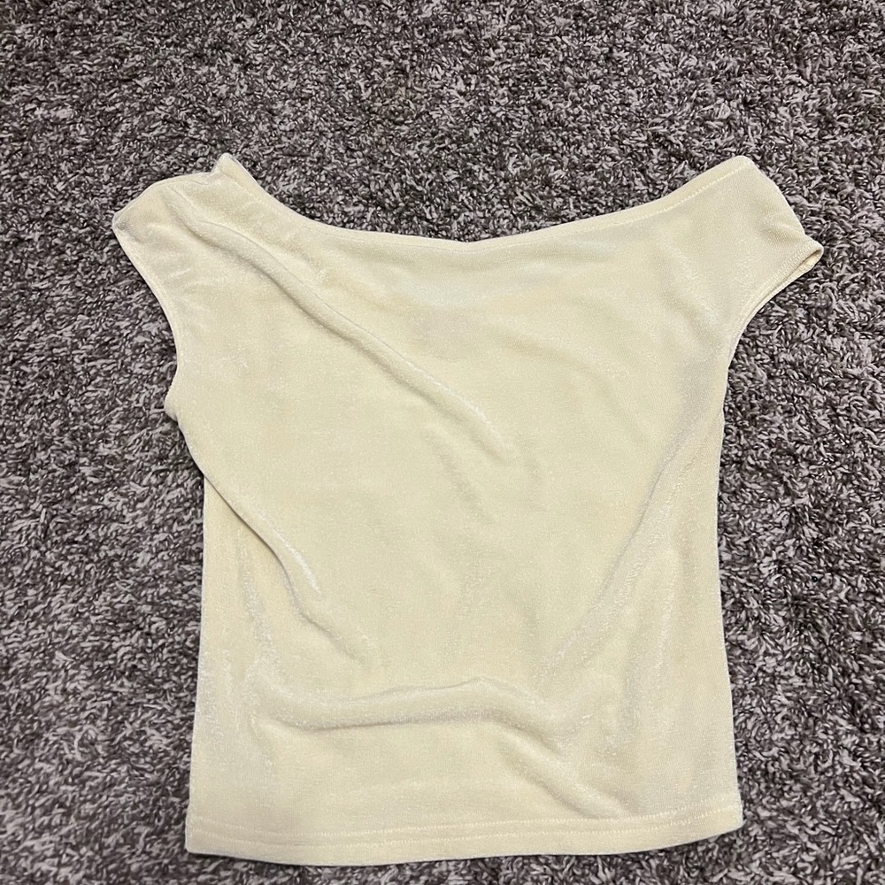 Edikted Cream Off-Shoulder Sparkle Top